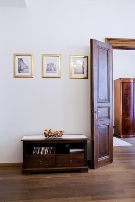 شقة Rhythm And Style In Prague City Center Andel المظهر الخارجي الصورة