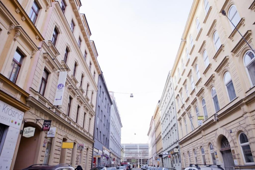 شقة Rhythm And Style In Prague City Center Andel المظهر الخارجي الصورة